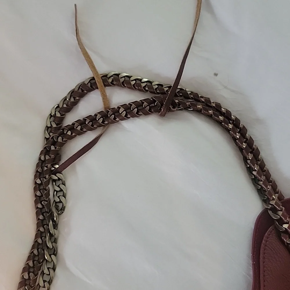 Leather shoulder bag